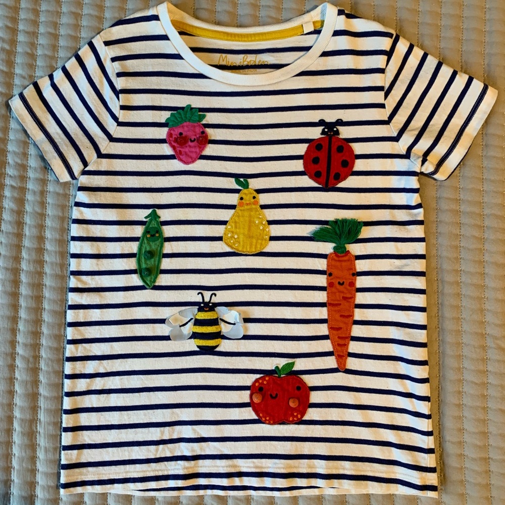 Mini Boden tee with ladybug, bee, fruit & vegetable appliqués. British brand